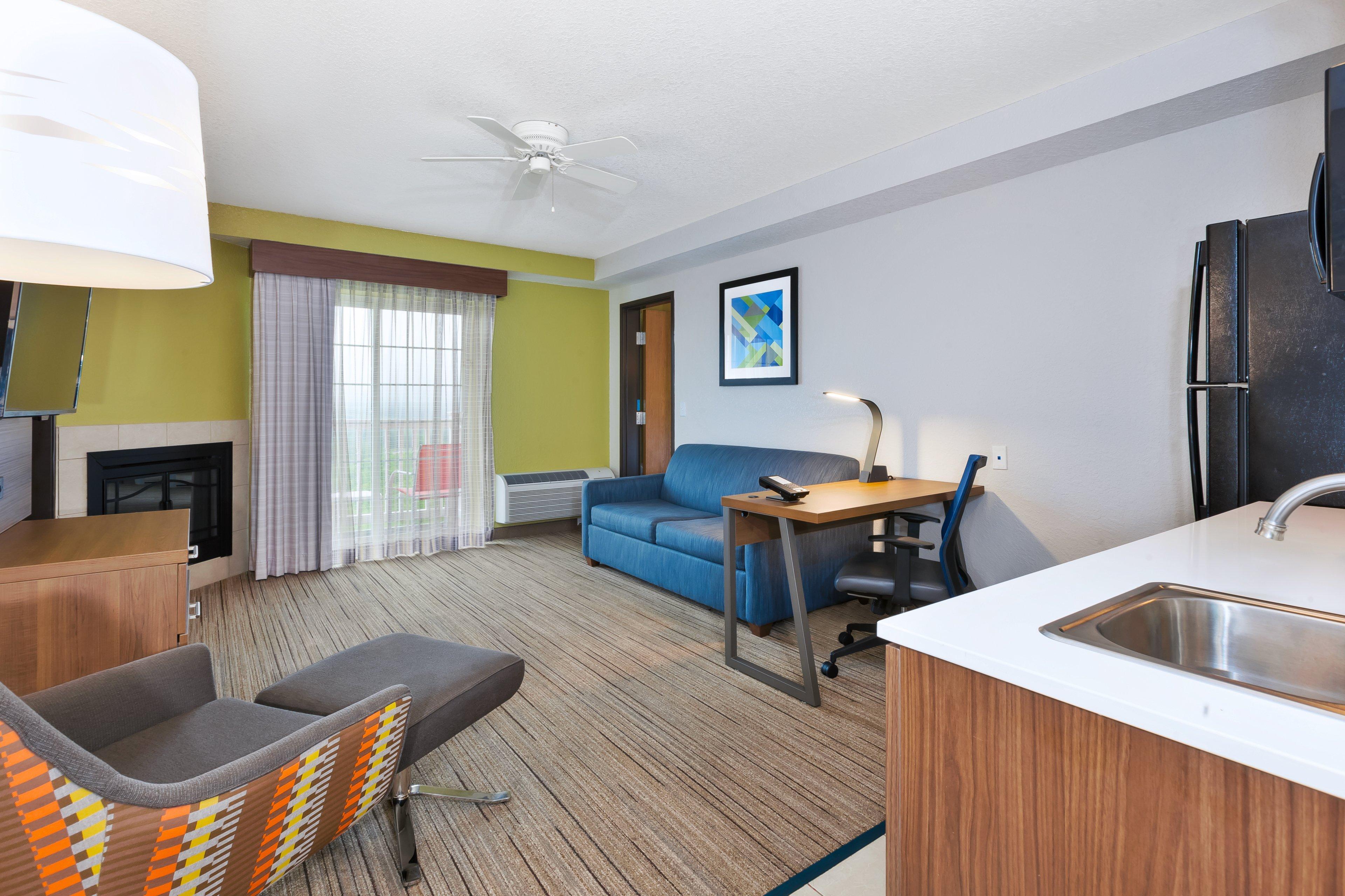 Holiday Inn Express Hotel & Suites Petoskey, An Ihg Hotel Extérieur photo