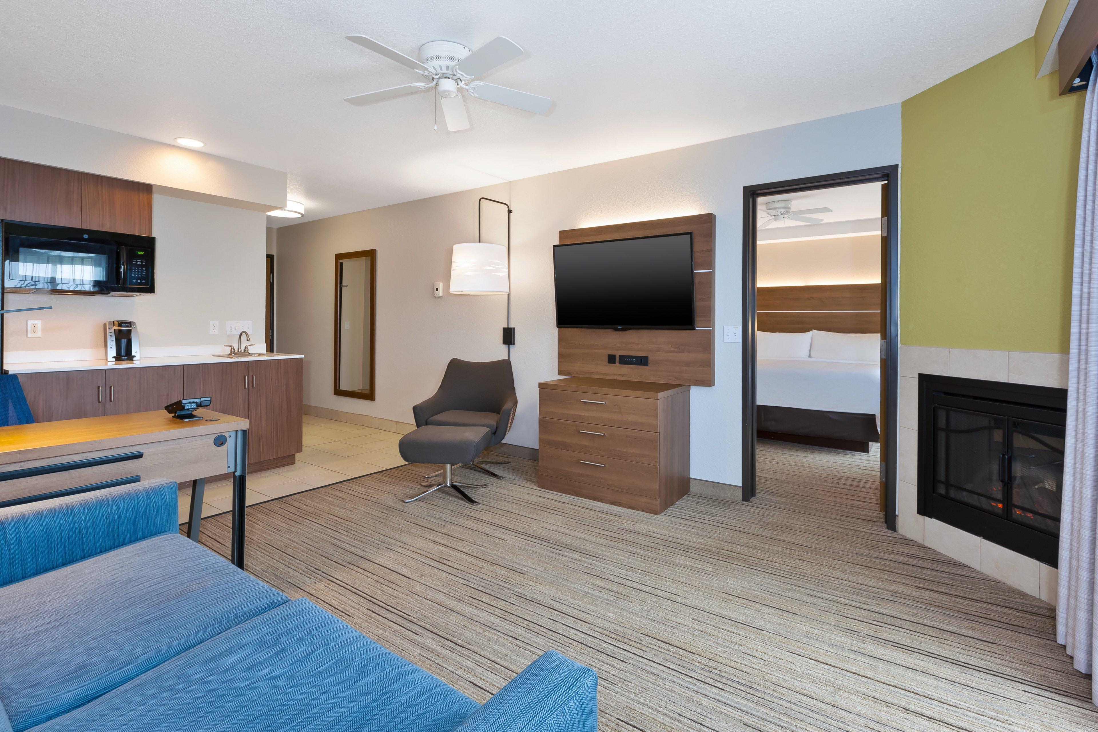 Holiday Inn Express Hotel & Suites Petoskey, An Ihg Hotel Extérieur photo